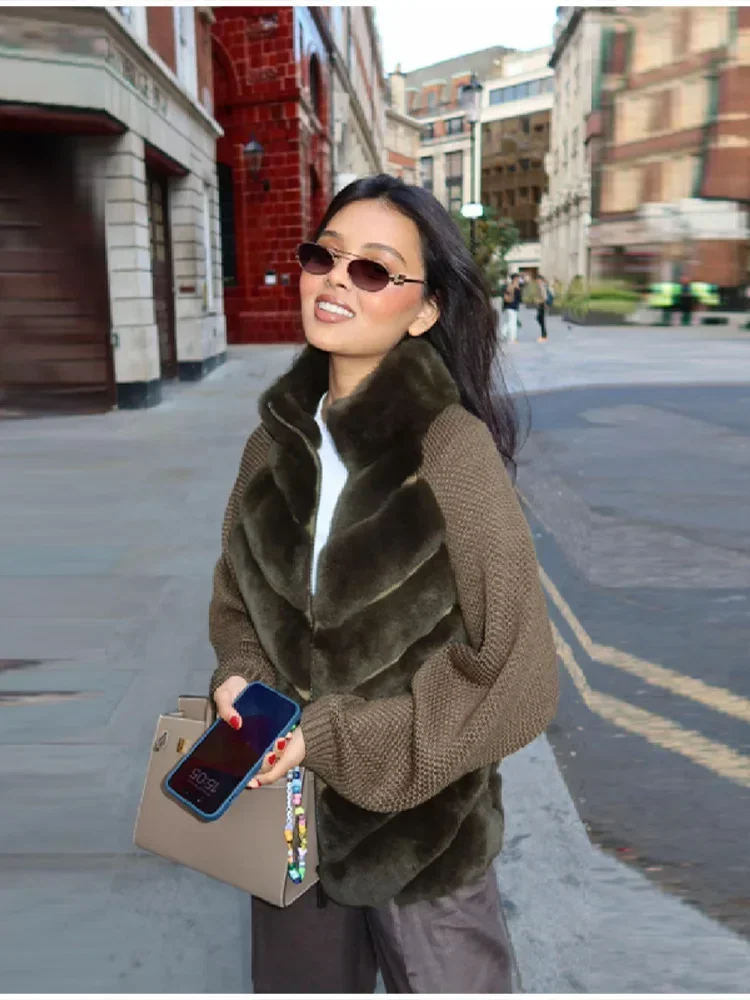 Zimní teplý svetr s kožešinovou pletenou rukávovou vestou, prošívaná bunda se zipem vpředu, stojáček na límci 2026, ležérní dámský svetr, módní útulný dámský kabát - náhled 4