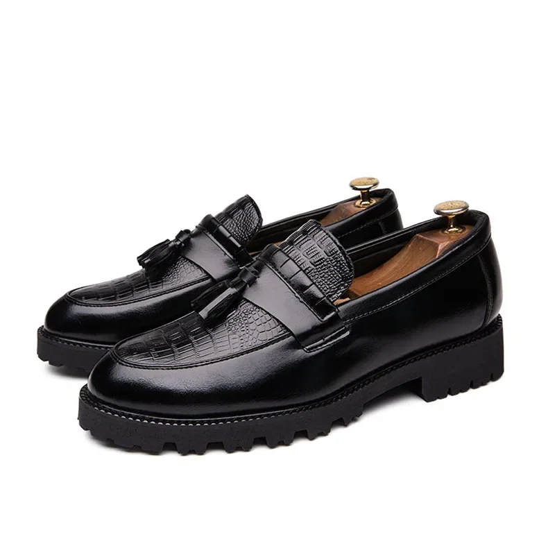 New British Casual Leather Men Shoes Loafers Moccasins Tassel Dress Shoes Man Oxfords Mens Wedding Shoes Zapatos Vestir