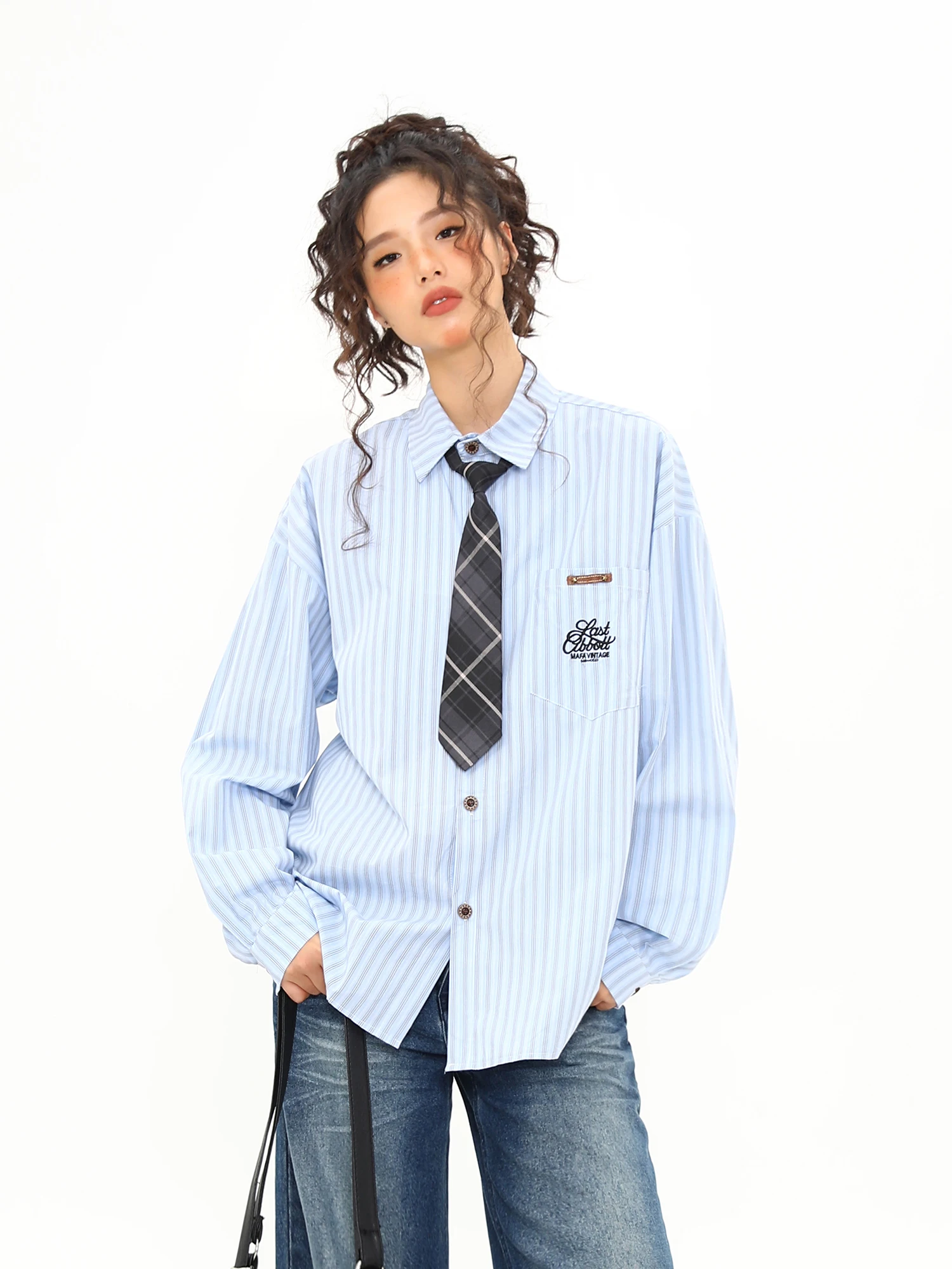 

Wild Azize American Retro College Sle Striped irt Women's Autumn Winter Casual Loose Versatile Inner Wear Base irt