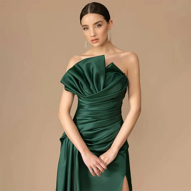 Elegant Long Green Satin Sleeveless Prom Dresses with Slit Mermaid Scalloped Neck Pleated Evening Dresses for Women