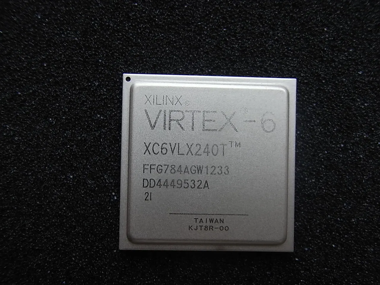 

XC6VLX240T-1FFG784C XC6VLX240T-1FFG784I XILINX FPGA CPLD XC6VLX240T-2FFG784C XC6VLX240T-2FFG784I