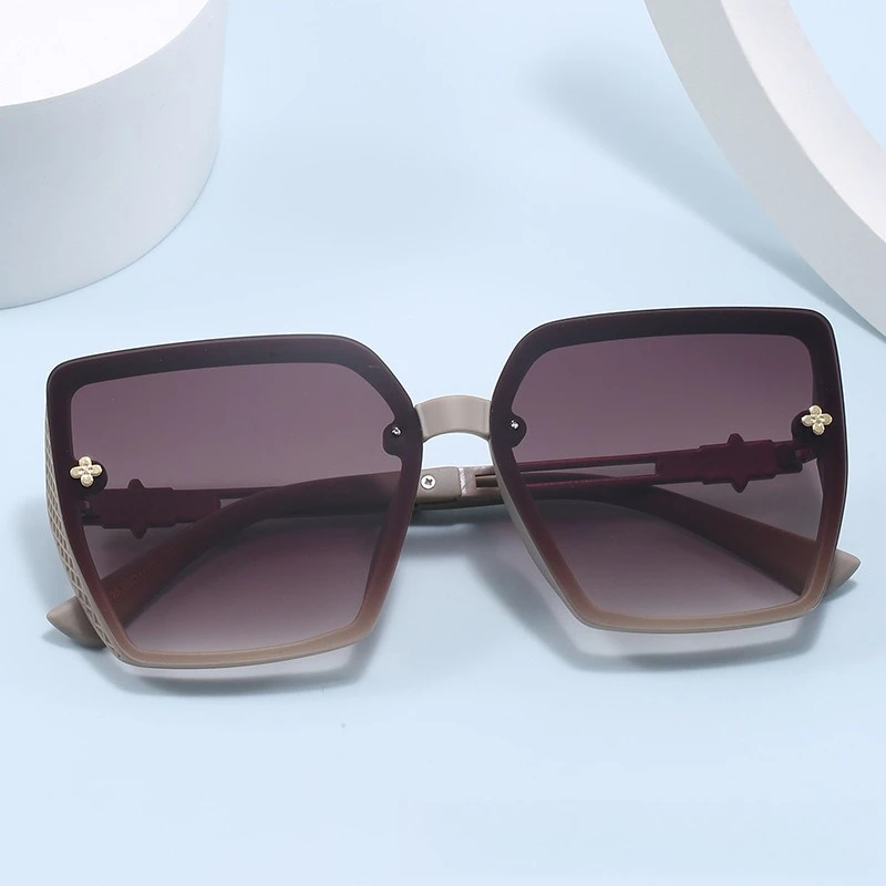 

2025 Square Sunglasses Women - Clover Design Oversized UV400 Protection Trendy