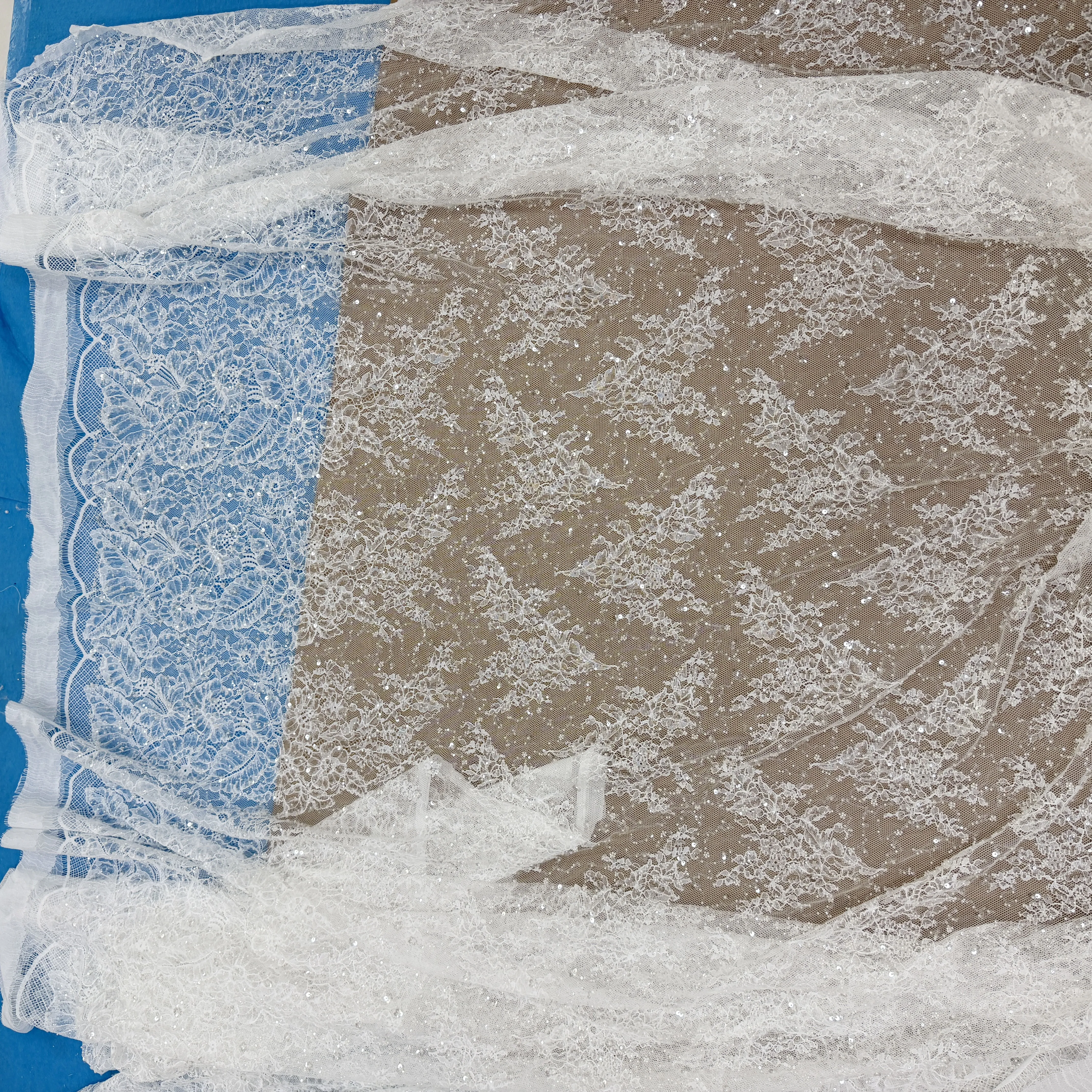 3M, Wimpernspitzenstoff für die Bekleidungsproduktion wie minimalistische Linien, Kleider, Spitzen-Stirnbänder – Detail 3
