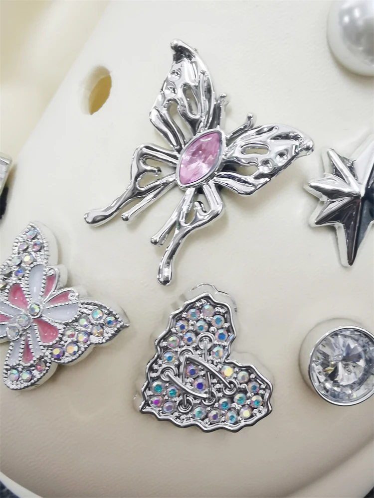 16-teiliges Schmetterling-Schuh-Charms-Set: DIY-Ketten-Accessoires, silberne Herz- und Stern-Clog-Schuh-Schnallen, abnehmbare Bling-Schuhclips – Detail 8