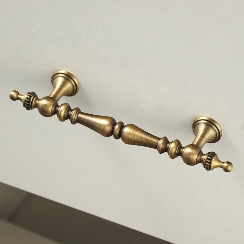 Antike Messing-Schrankgriffe in Kronenform, Bronze-Möbelbeschläge, Schlafzimmer-Kleiderschrank-Türgriffe, Schuhkarton- und Küchenschubladenknöpfe – Detail 6