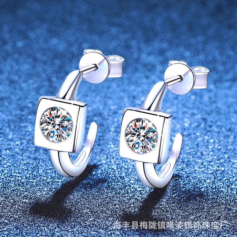 

Engraved Platinum Earrings PT950 White Gold Geometric Square Studs D-Color Moissanite Earrings for Women with Certificate