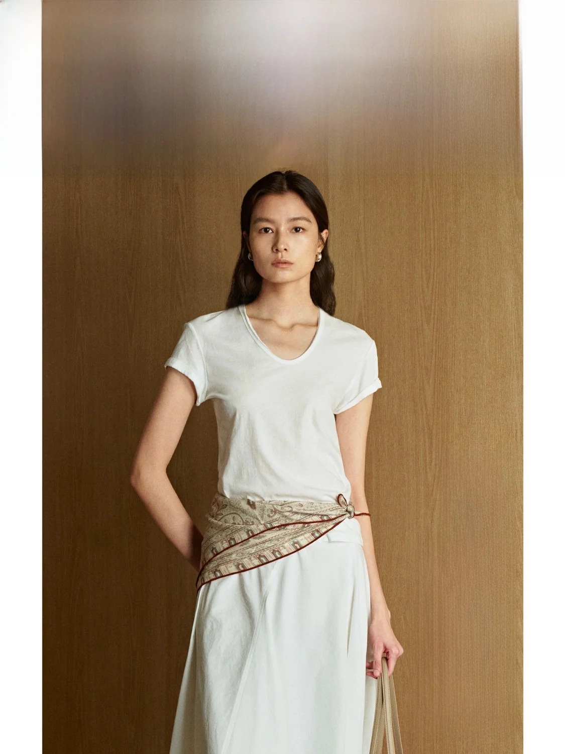 

Легкая хлопковая футболка ZhiZhi с U-образным вырезом и коротким рукавом, свободного кроя, весна 2026, новая модель, женский повседневный топ