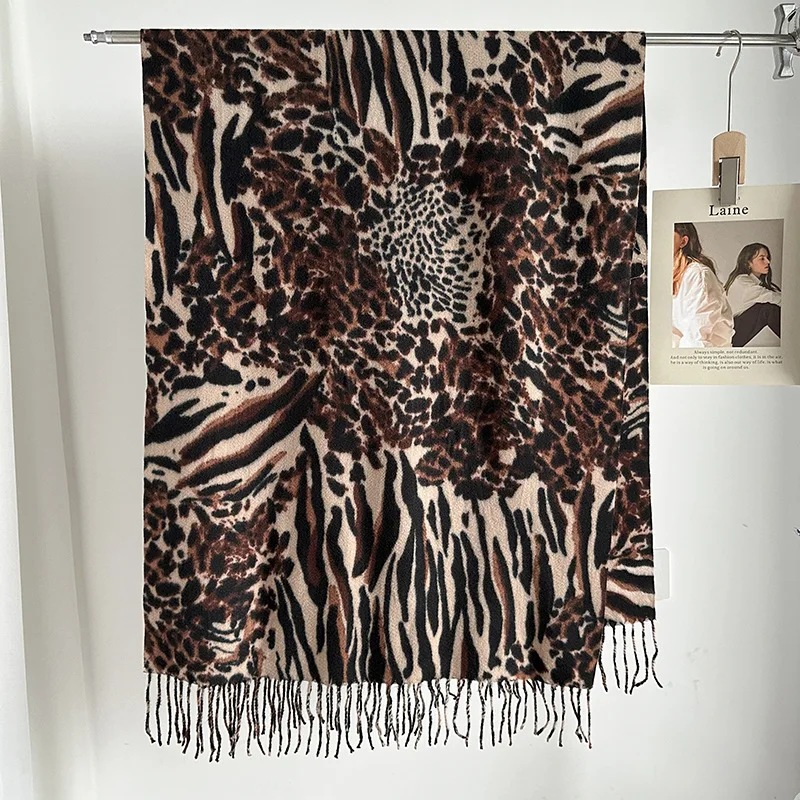 

2025 Vintag Leopard Faux Cashmere Scarf Women - Winter Warm Shawl Wrap European American Hijab Ultra Soft Neck Warmer Accessory