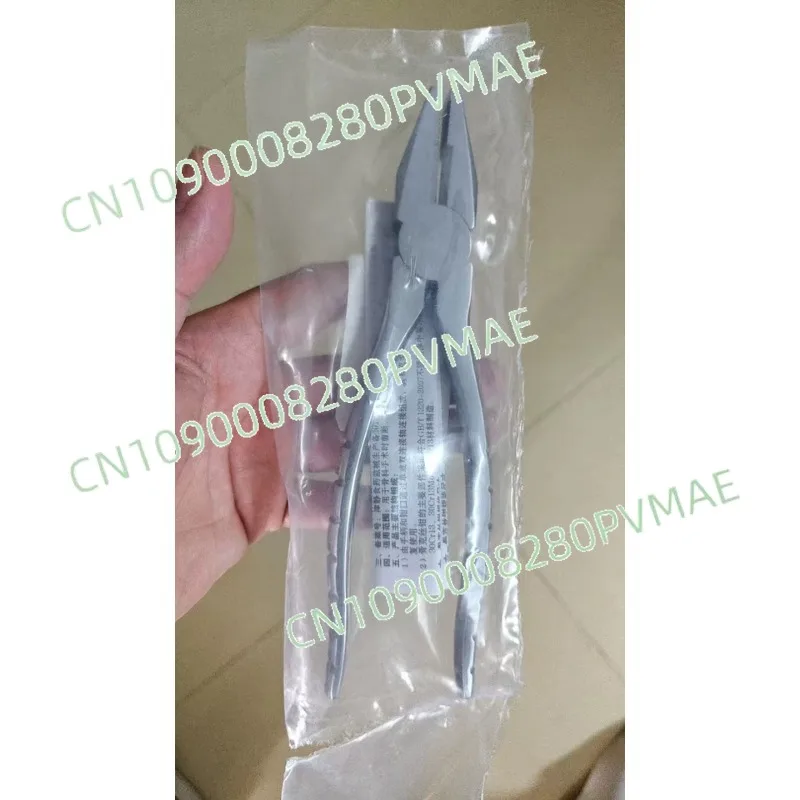 

Vice, wire pliers, flat head pliers, Kirschner wire clippers
