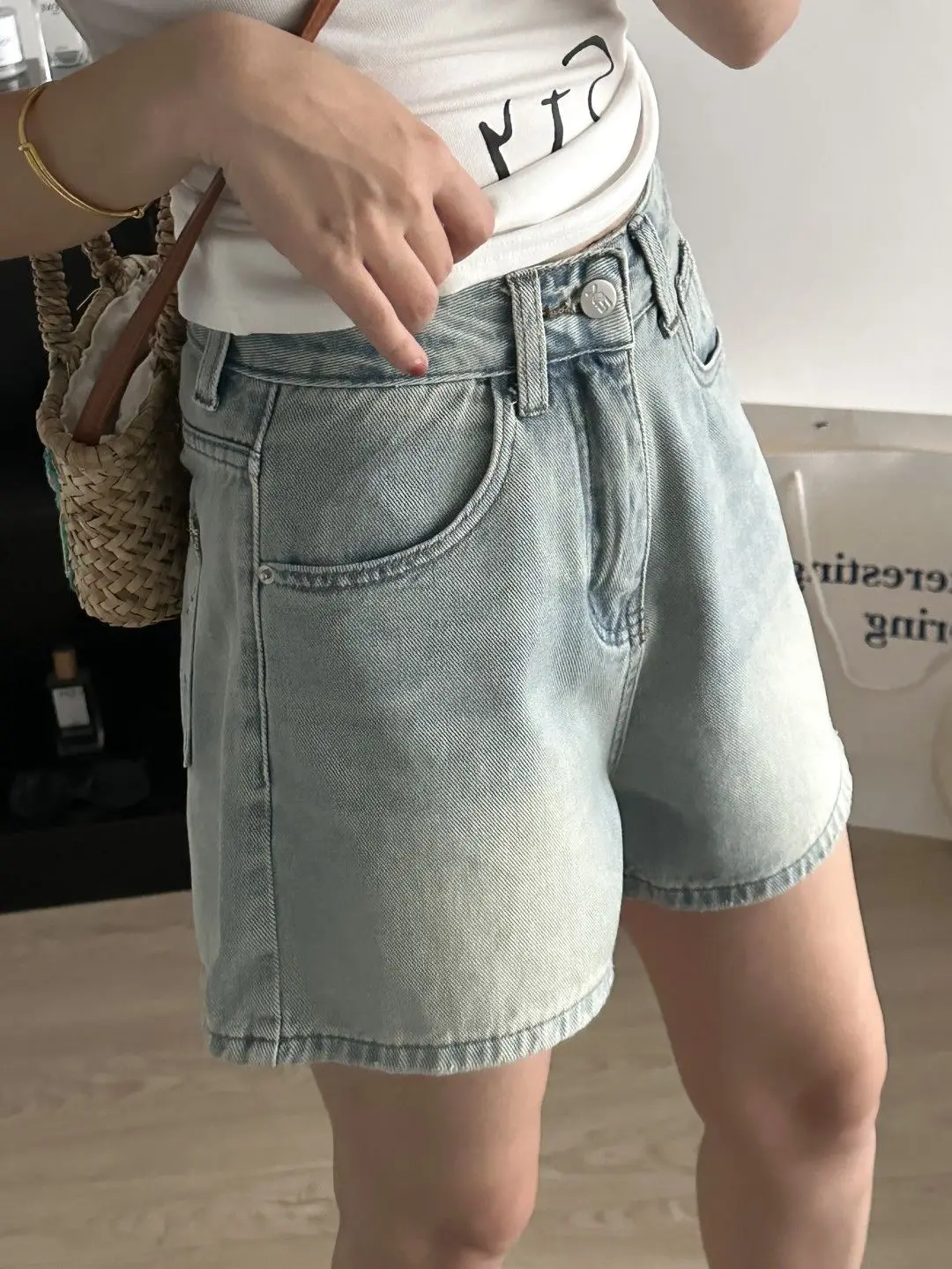 Large size Korean retro floral embroidered denim shorts for women summer 2024 new high waist slimming wide leg hot pants y2k emo