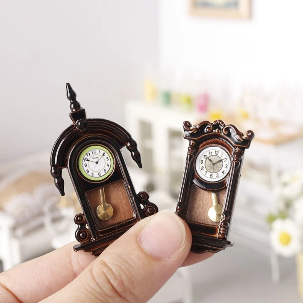 Relógio de Parede em Escala 1/12, Modelo Retro Clássico, Simulação de Micro Cena, Miniaturas para Casa de Bonecas, Acessórios para Casa de Bonecas
