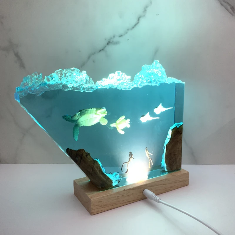 Seabed Exploration Organism Resin Table Light Creactive Art Decoration Lamp Manta Ray Turtle Diver Theme Night Light  USB Charge