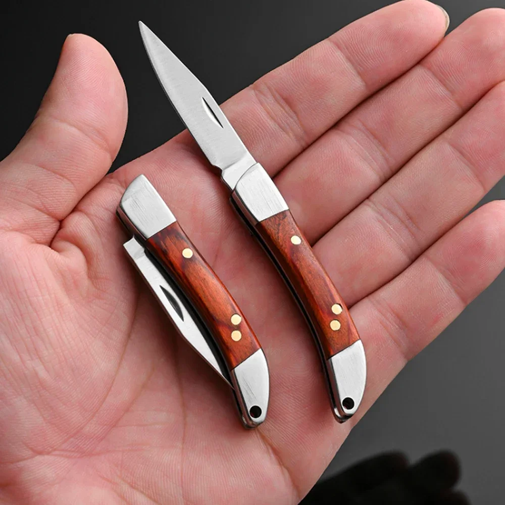 Mini Folding Knife Portable Keychain Pocket Knife Stainless Steel Wooden Handle Knife Camping Survival Unpacking Knives EDC Tool