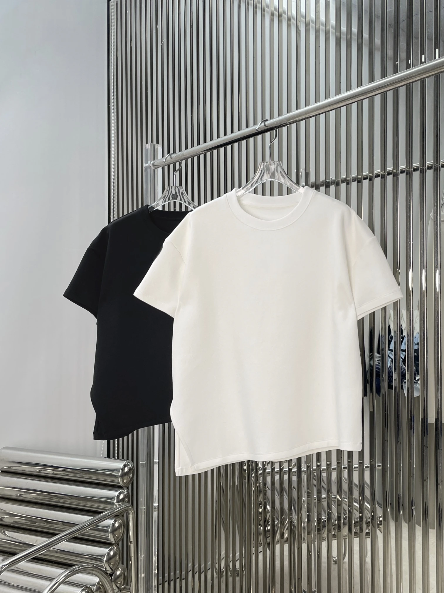 

Casual Loose Cotton Short Sleeve T-Shirt Embroidered round Neck Commute Friendly Simple Daily Wear Versatile Color