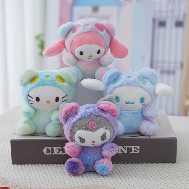 

Плюшевый брелок-подвеска Sanrio Characters: Май Мелоди, Хелло Китти, Куроми, Градиентный Медведь. Милый аксессуар для сумки, подарок для девочек и фанатов.