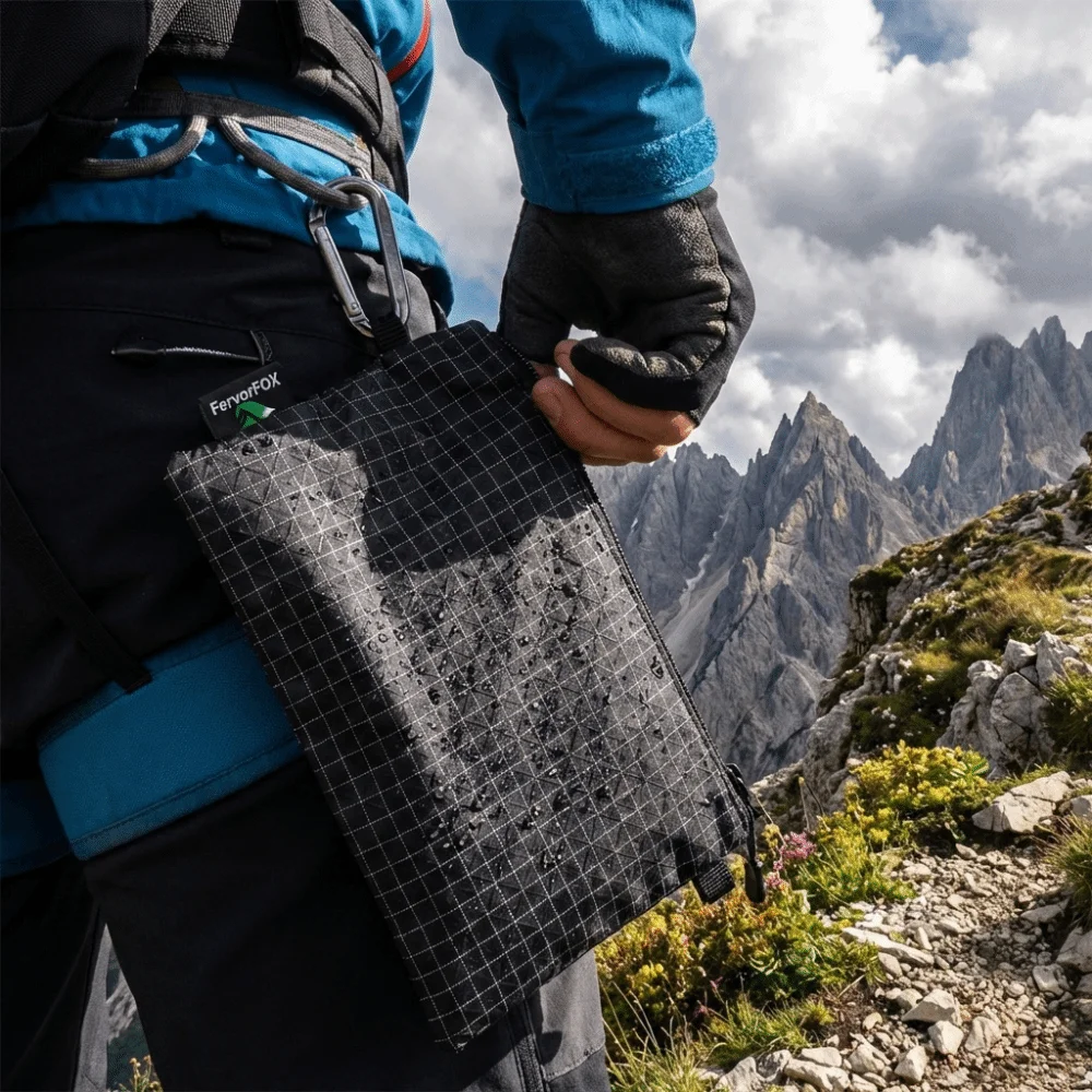 Portable Lightweight Outdoor Storage Bag with Rope Waterproof Outdoor Organizer ‌Wear Resistant Zipper Key Card Wallet Travel