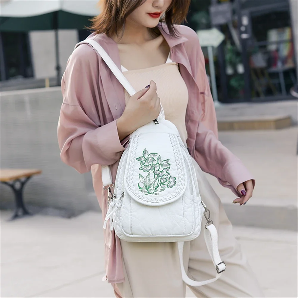 Women\'s Backpack Ladies Small Backpack For Teenage Girl Bagpack Soft Washed Leather Chest Bags for Women 2024 Mochila Feminina