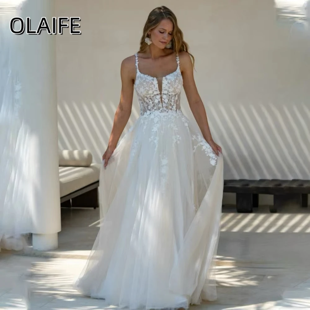 

Lace Appliques Sleeveless Spaghetti Strap Tulle Bridal Wedding Dress A Line Button Customized Sweep Train vestidos de novia