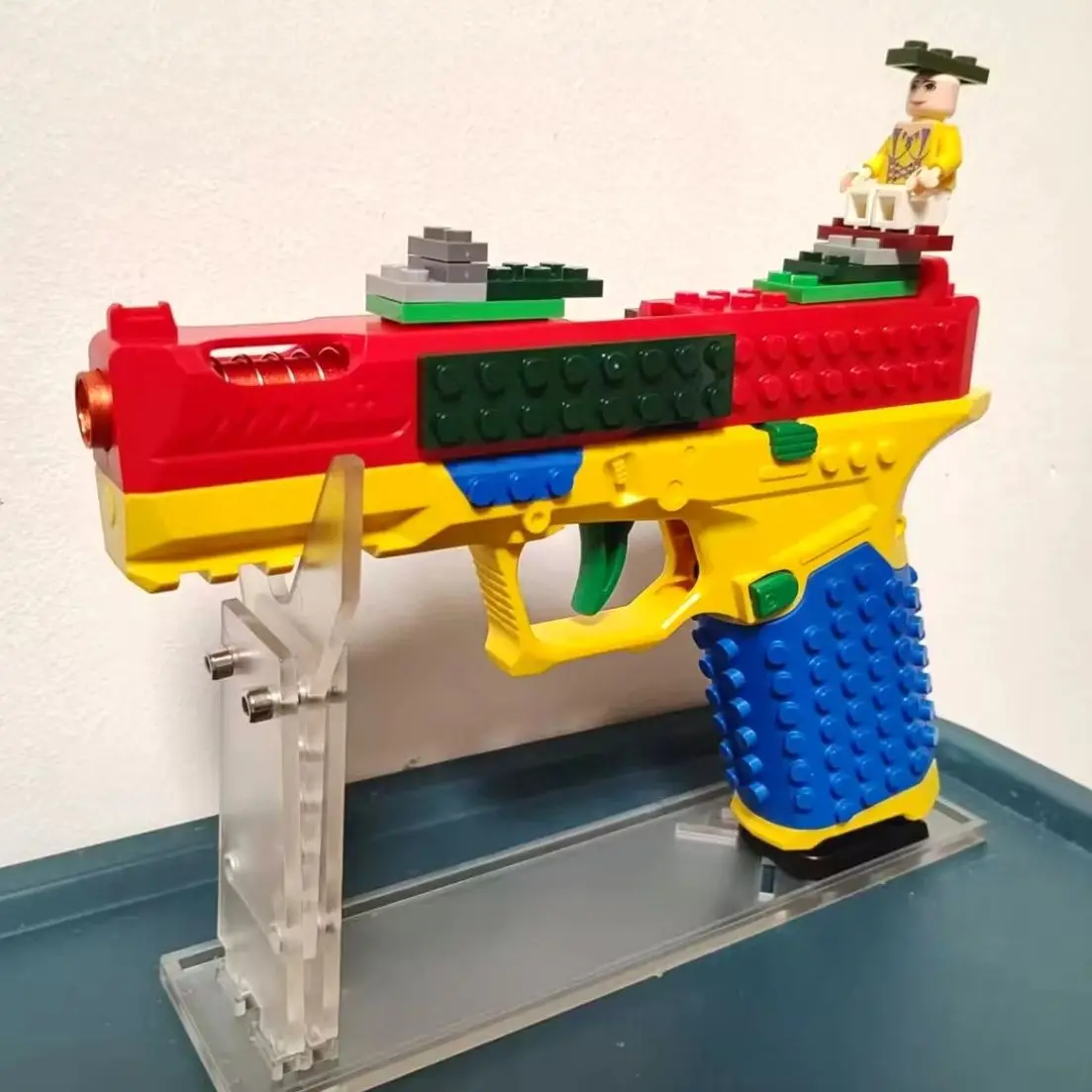 Sig17 ブロックピストル シェル投げ連射エアソフト ブローバック式 空薬莢排出式 おもちゃ銃 屋外用武器 男の子向けギフト