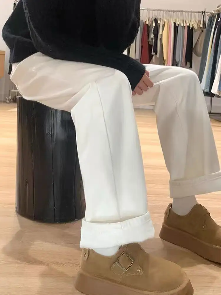 

Thickened Fleece White Jeans Women Autumn Winter New Large Size Loose Straight Leg Long Pants High Waist Micro Stretch