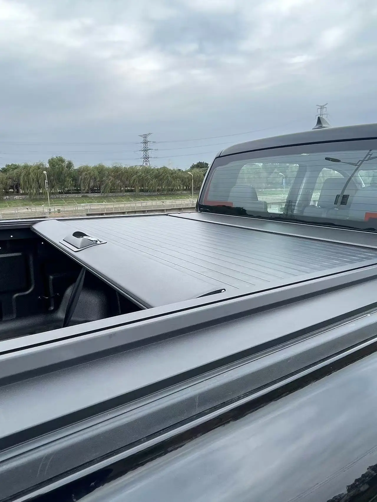 Car Parts Roller Lid up Pick up Truck Aluminium Alloy Tonneau Cover for Chevrolet Silverado 5