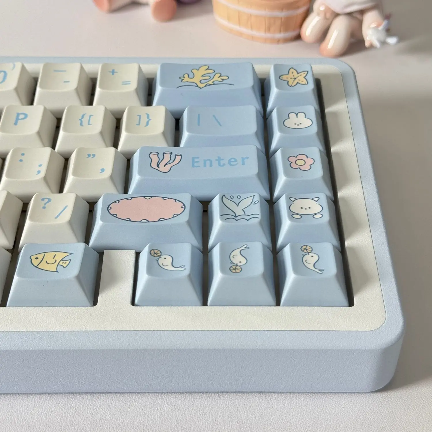 Sea World Original High Sublimation Process PBT Material Keycap Adapted to Cross Satellite Axis Mechanical Keyboard