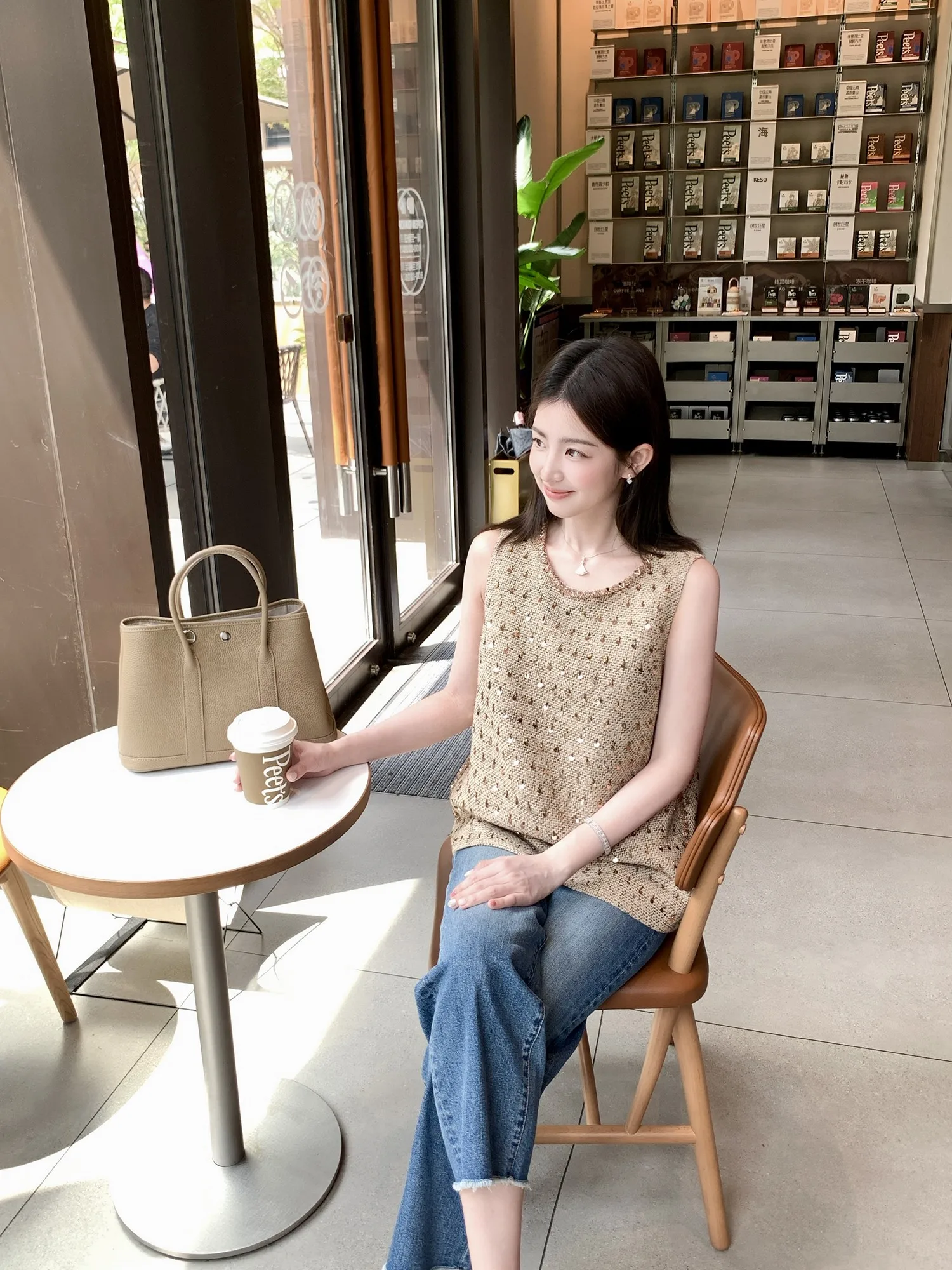 

Loose High Waist Vintage Washed Frayed Hem Denim Jeans Women's Casual Style Cotton Straight Leg Non-Stretch Spring 2026