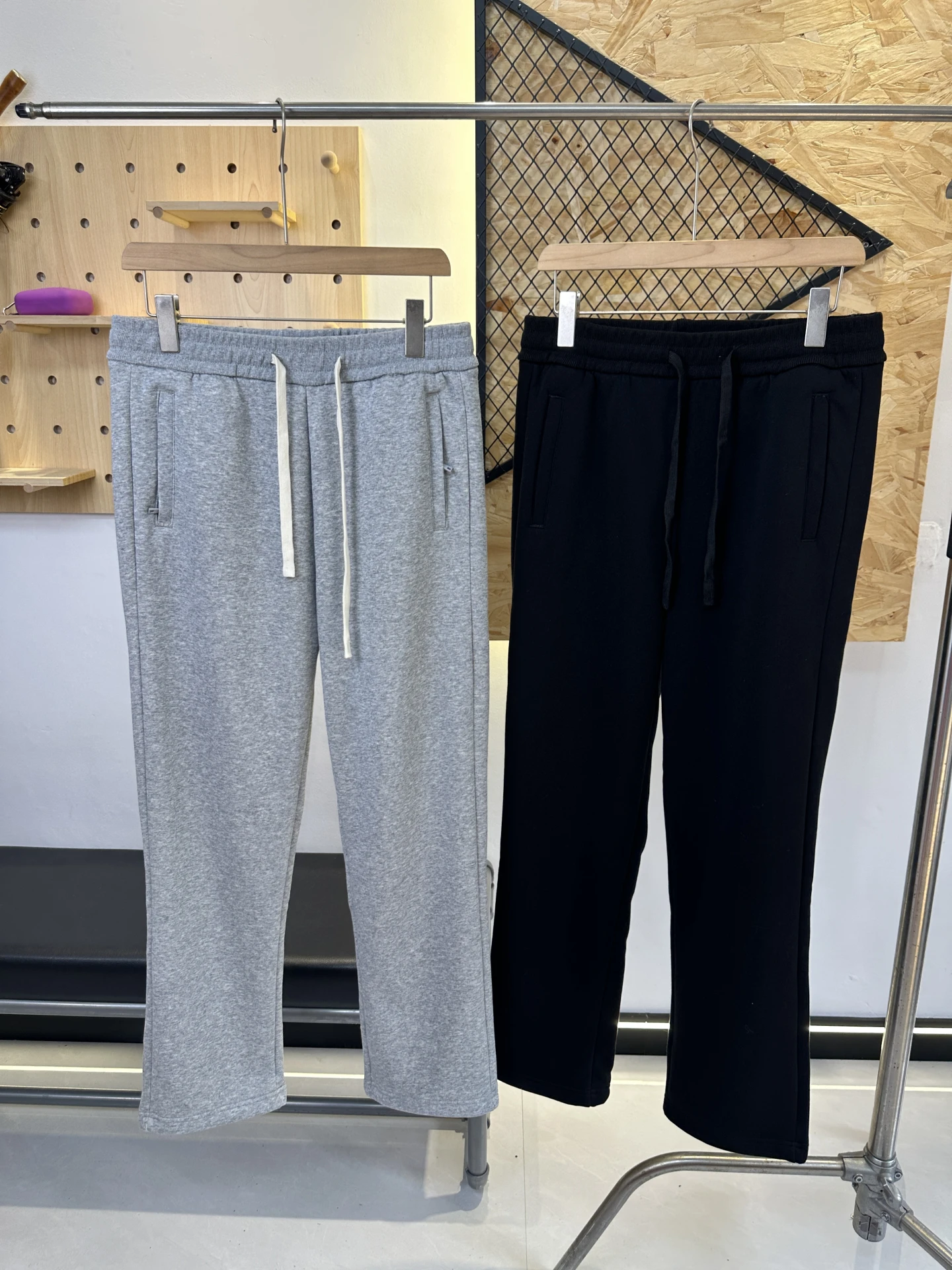 

Winter Thiened Long Velvet Men's Skin-friendly Warmth Casual Straight Leg Pants Comfortable Fit Straight Cut Sweatpants