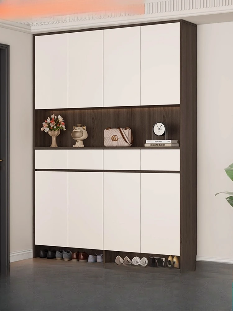 

Solid wood shoe cabinet, integrated door against the wall
