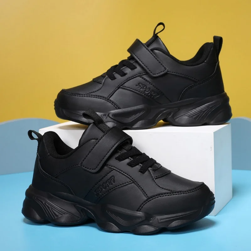 A pair of children's all‑match daily shoes, convenient hook and loop strap, soft inner for long‑time wearing, 8777