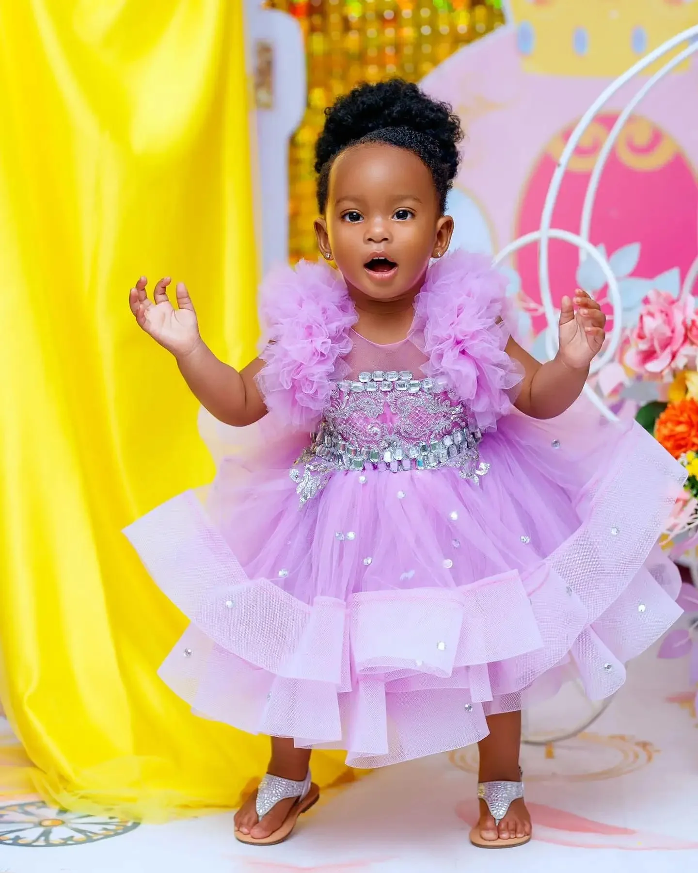 Vestido roxo claro personalizado para meninas, vestido para casamento na altura do joelho, linda menina, festa de aniversário infantil, primeira comunhão
