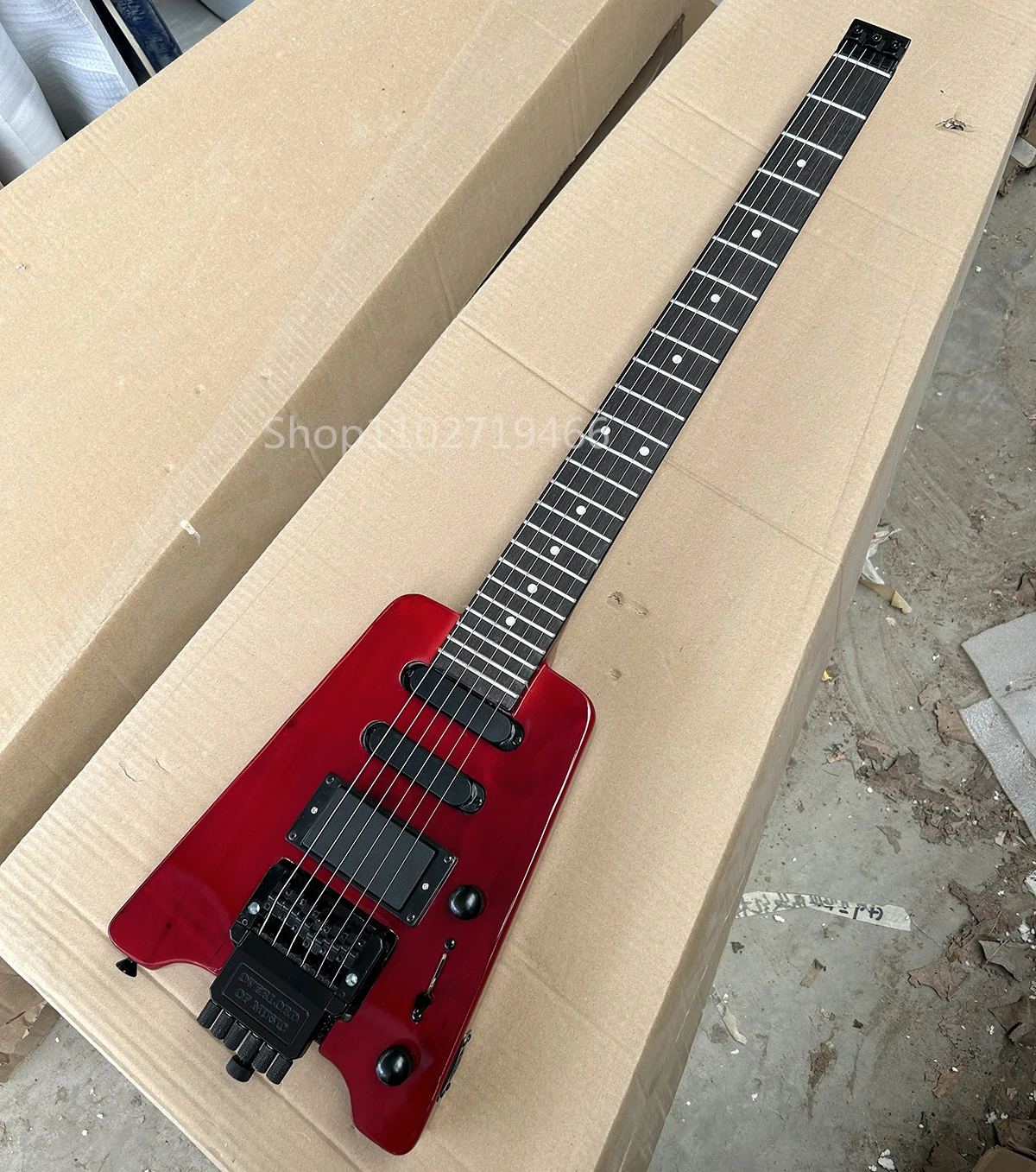 Factory Headless 6 Strings Electric Guitar Red Basswood Body SSH pickups Rosewood Fretboard Customizable