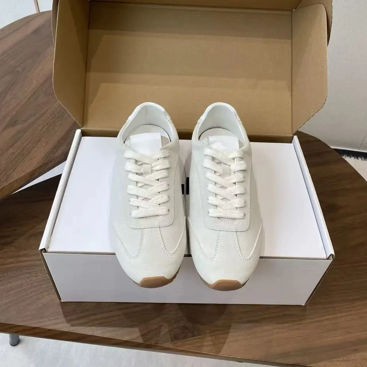 

A YAGO Designer New Dexun Shoes 2025 Couple Leather Lace-up Women's Shoes Casual Shoes Comfortable and Versatile Sports Shoes