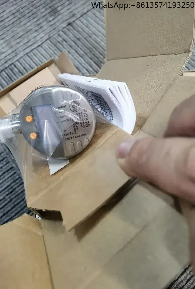 

I F M PI2794 PI2797 PI2796 PI2798 PI2799 Pressure Sensor