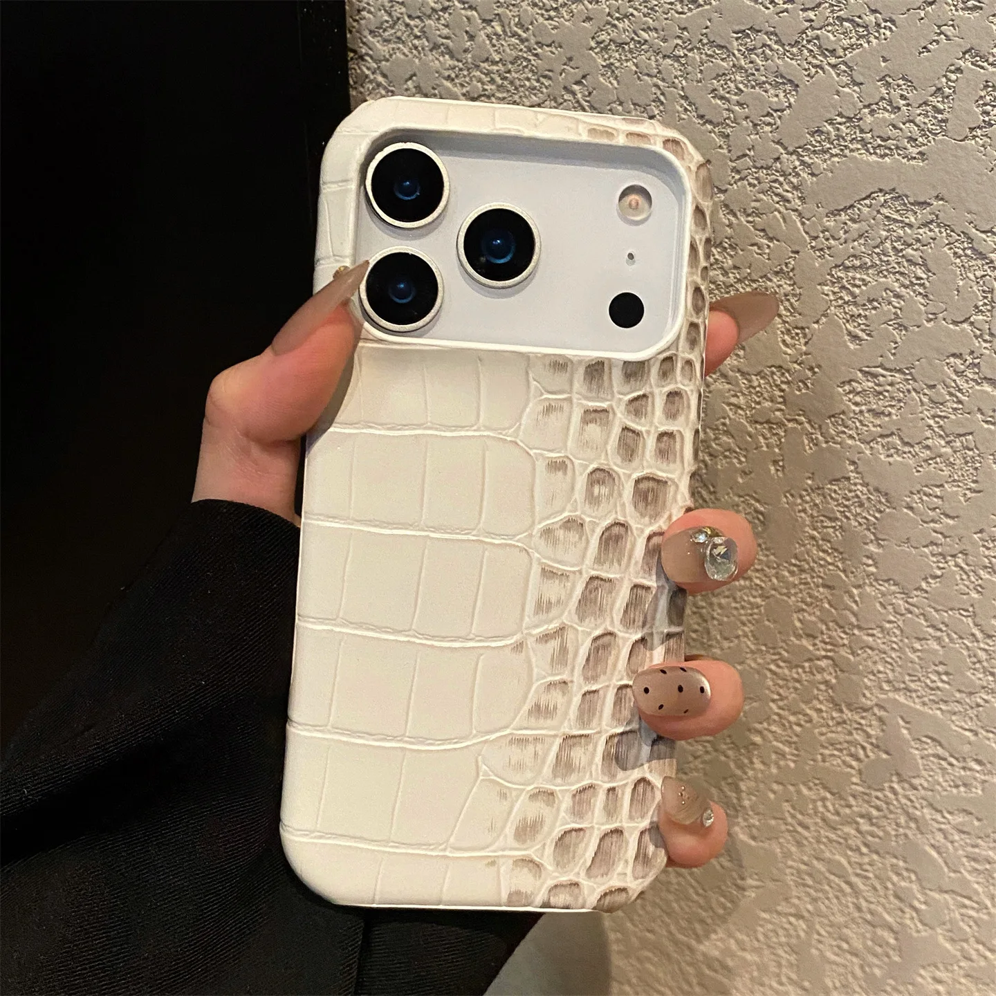 Crocodile Pattern Suitable For iPhone 17 Pro Max Phone Case 16 Pro Half-cover 14 15 Plus Shockproof 13 12 Phone Protection Cover