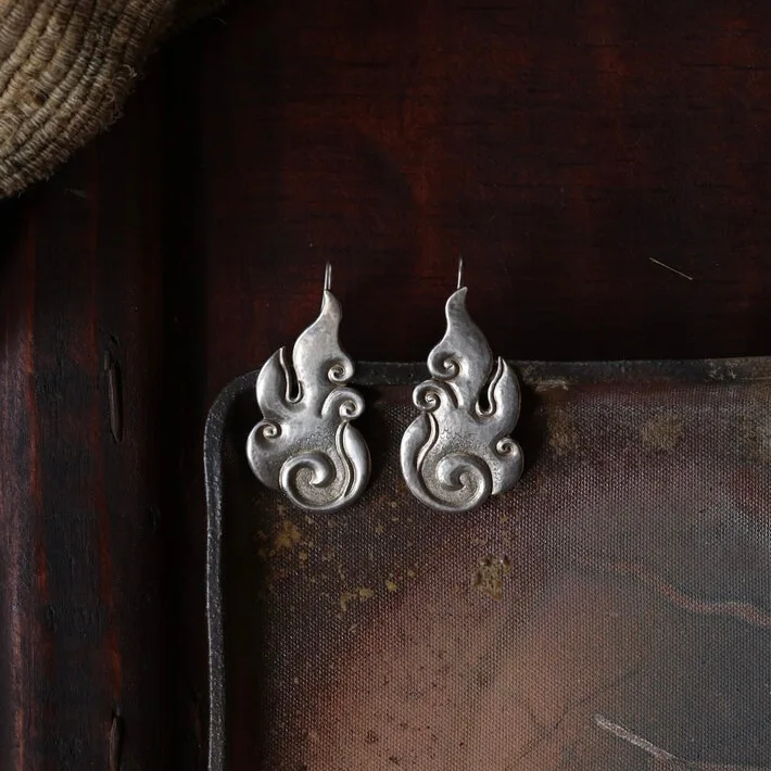 Ethnic Style Making Old Craftsmanship Fine Carved Flame Patterned Earring UNISEX Versatile Exaggerated Earring Fashion Jewellery