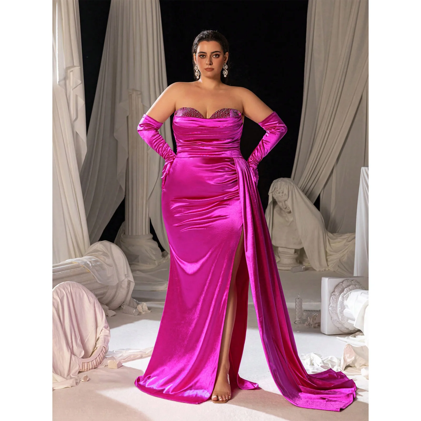Plus-size strapless pleated mermaid-style front hem satin luxury party dress (gloves included) 2026