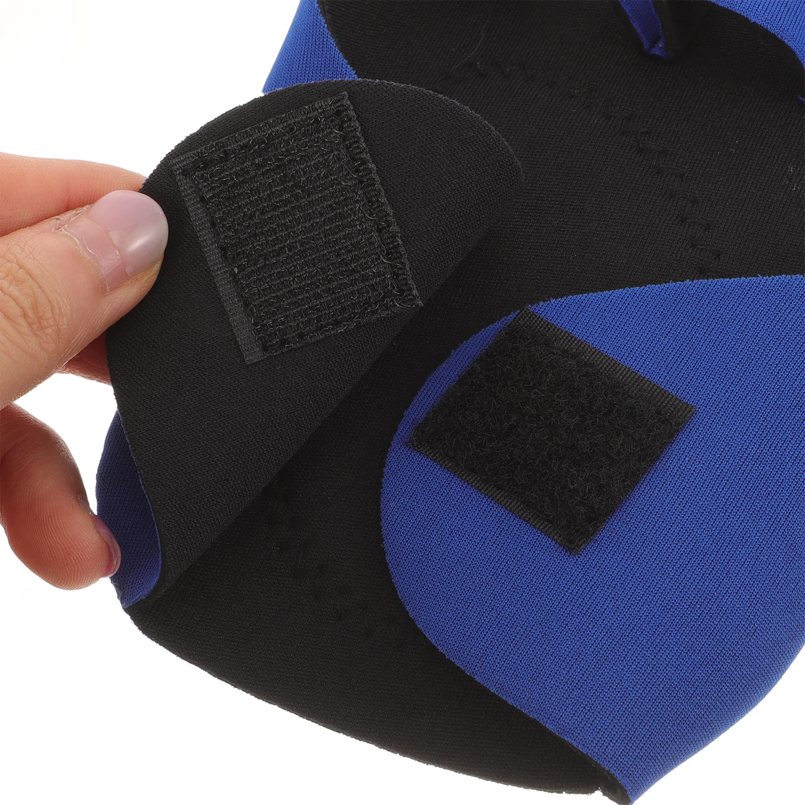 

1Pair Weightlifting Gloves Non-Slip Palm Pads Finger Hole Training Grip Gloves Sports Wrist Straps Fitness Training Palm Pads