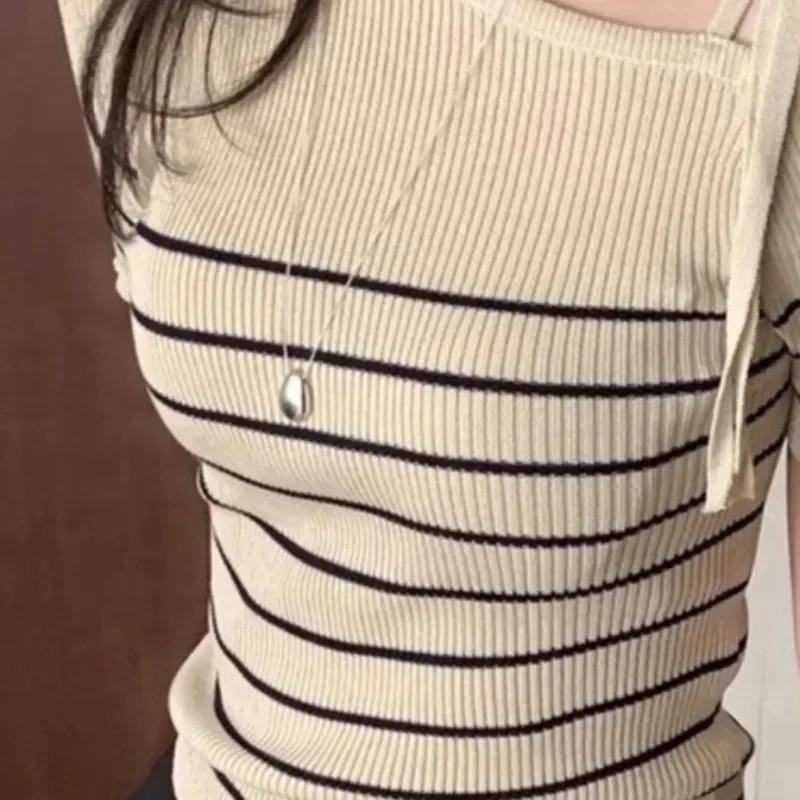 Bandażowa dzianinowa koszulka dla kobiet skośny kołnierzyk koreańska moda szykowna Topa De Mujer wiosna lato eleganckie krótkie koszulki