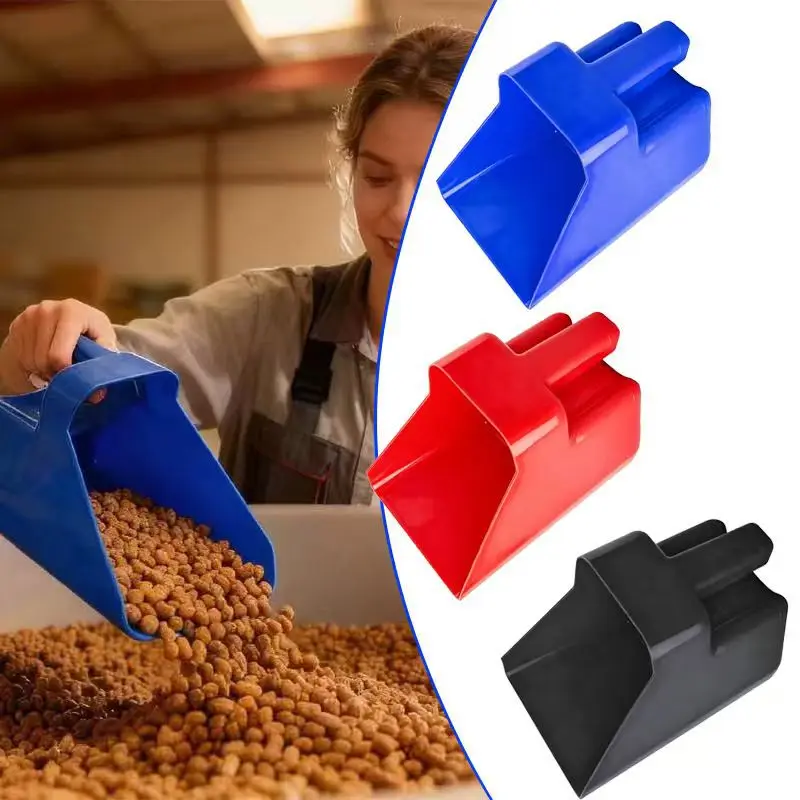 Horse Feed Scoop Handheld Large Capacity Durable Plastic Heavy Duty Grain Shovel for Horses Livestock Farm Feeding