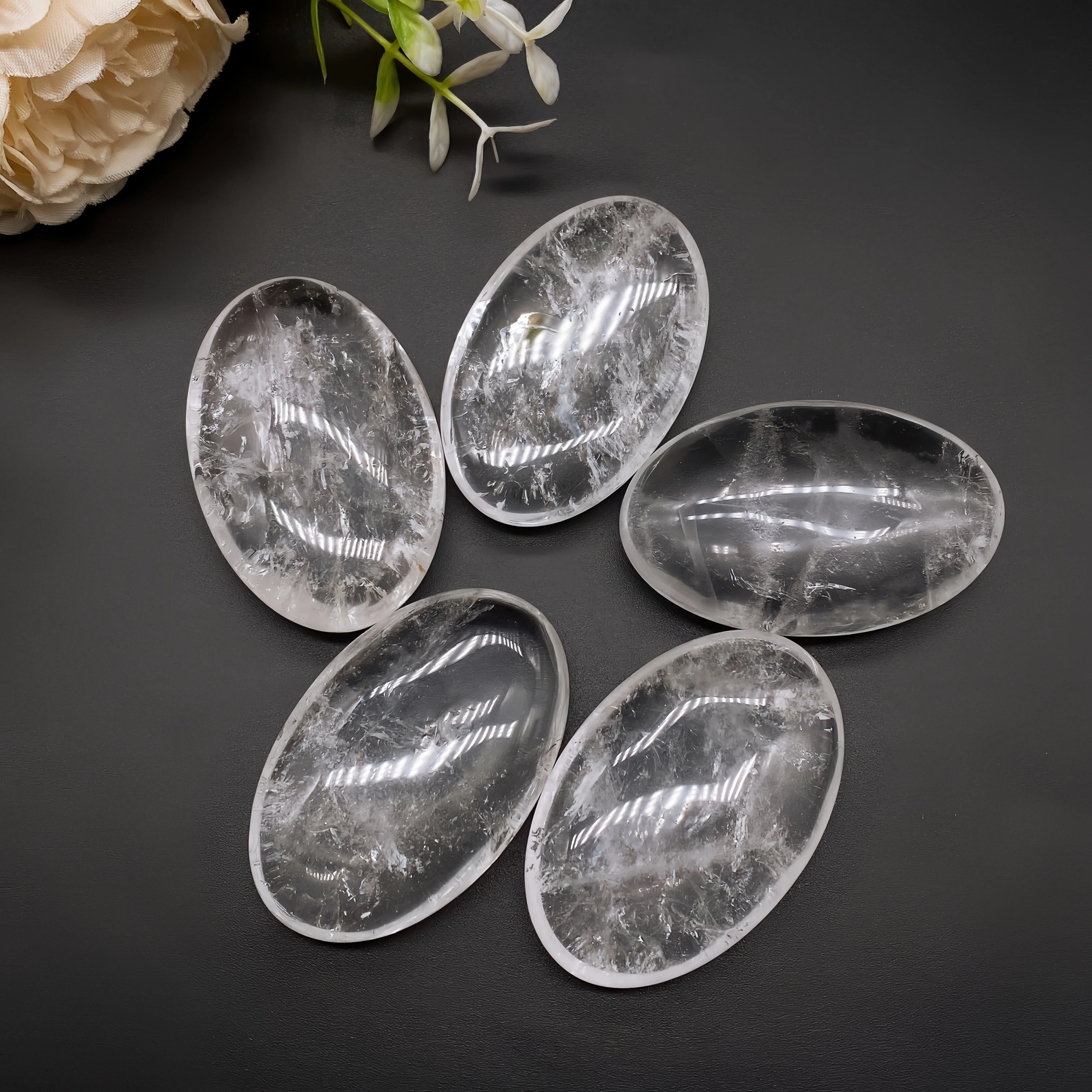 Natural Clear Quartz Pocket Palm Stone Crystal Energy Thumb Toy Hot Compress Crafts Reiki Healing Gift Mineral message tool