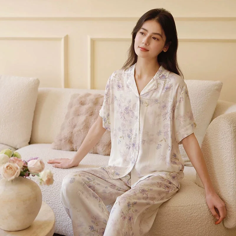 

Women's Long-Sleeve & Long-Pant Viscose Satin Pajama Set with Beautiful Floral Print - Four-Season, Comfortable Casual Loungewea