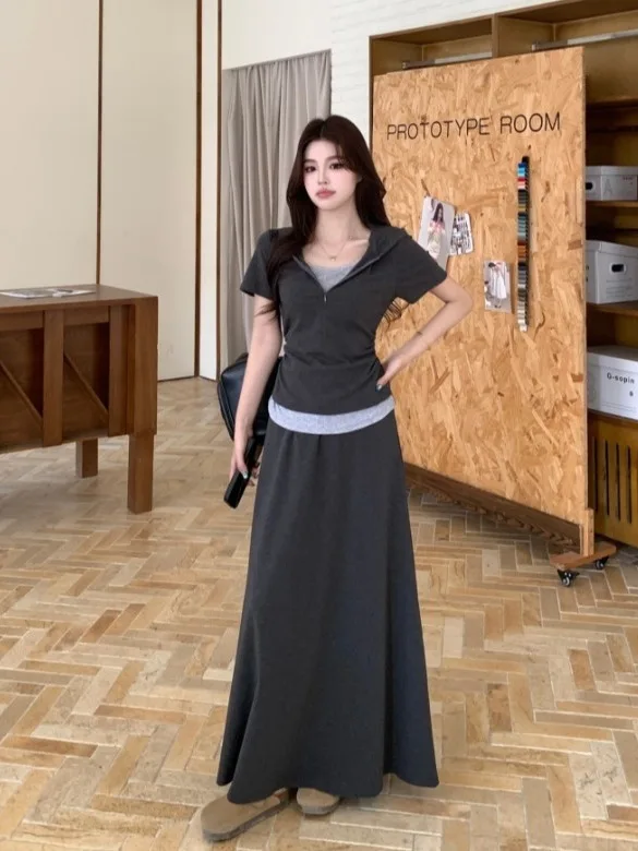 

plus Size Women's Summer Knitted Top And High Waist Skirt Set Lazy Style Color Block Half Body Skirt Flowy And Comfortable