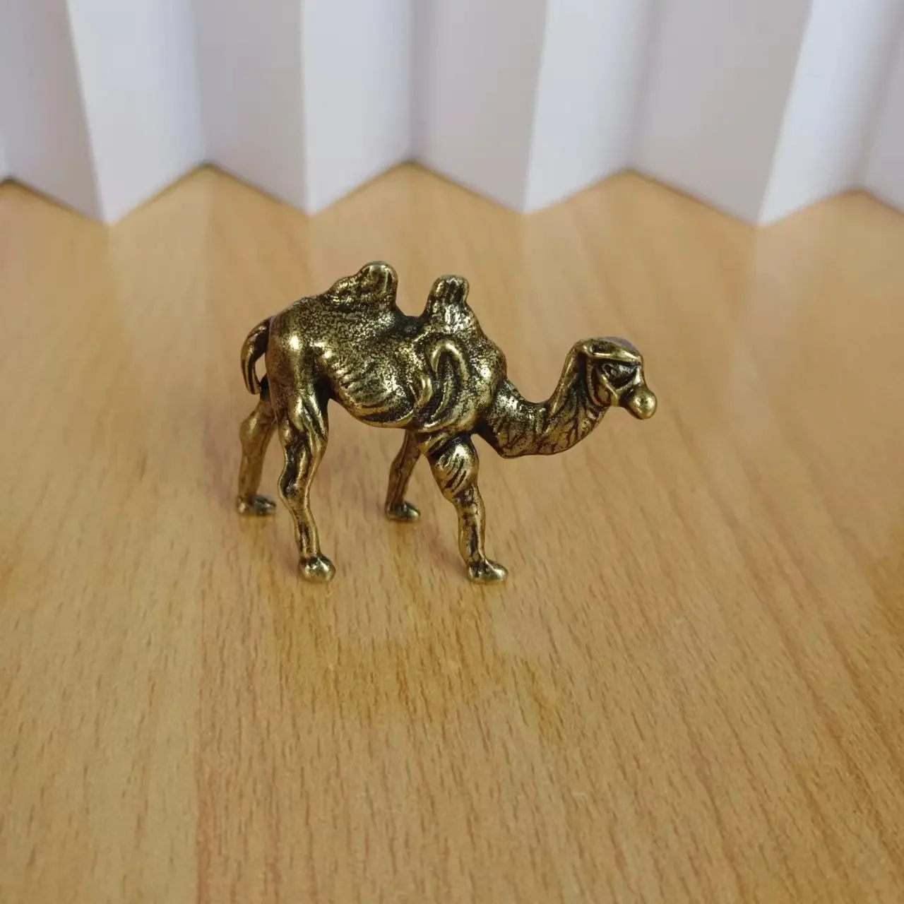 Creative Copper Plated Camel Ornaments Office Desktop Tea Pet Ornaments Crafts Gifts Hand Playing Items