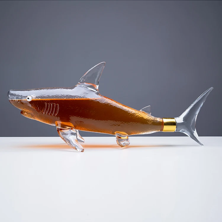 Factory High Temperature Luxury Wine Decanter Set Shark Decanter Wine Wine Gift Box