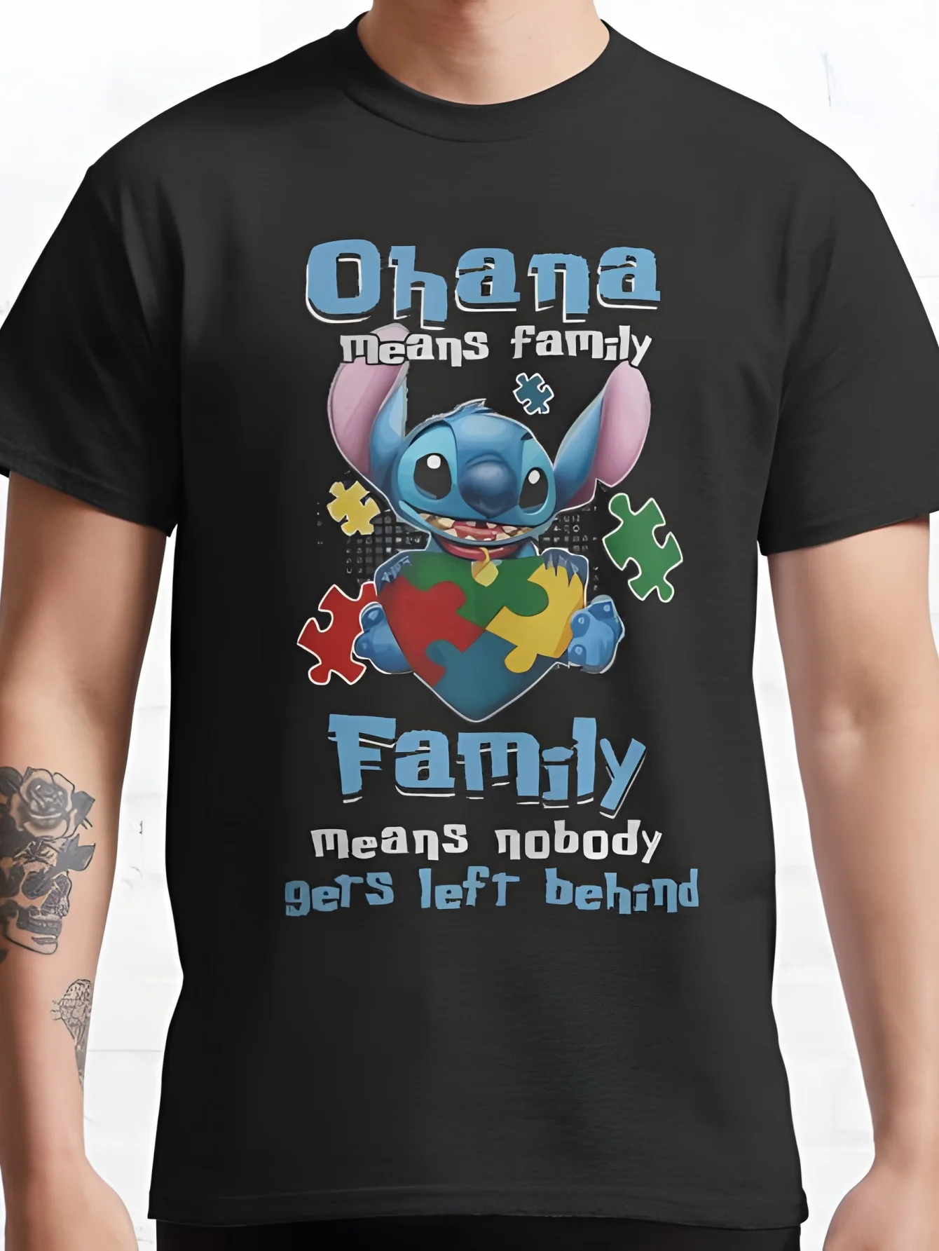 

Disney Embroidered "Ohana Means Family" Puzzle Heart Pattern Men's and Women's T-shirt - Black Cotton Casual