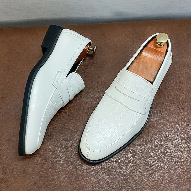 

Men's Leather Shoes Classic Slip on Loafers Fashion Pointe Casual Leather Shoes Wedding Shoes for Men Dress Footwear Men Loafers