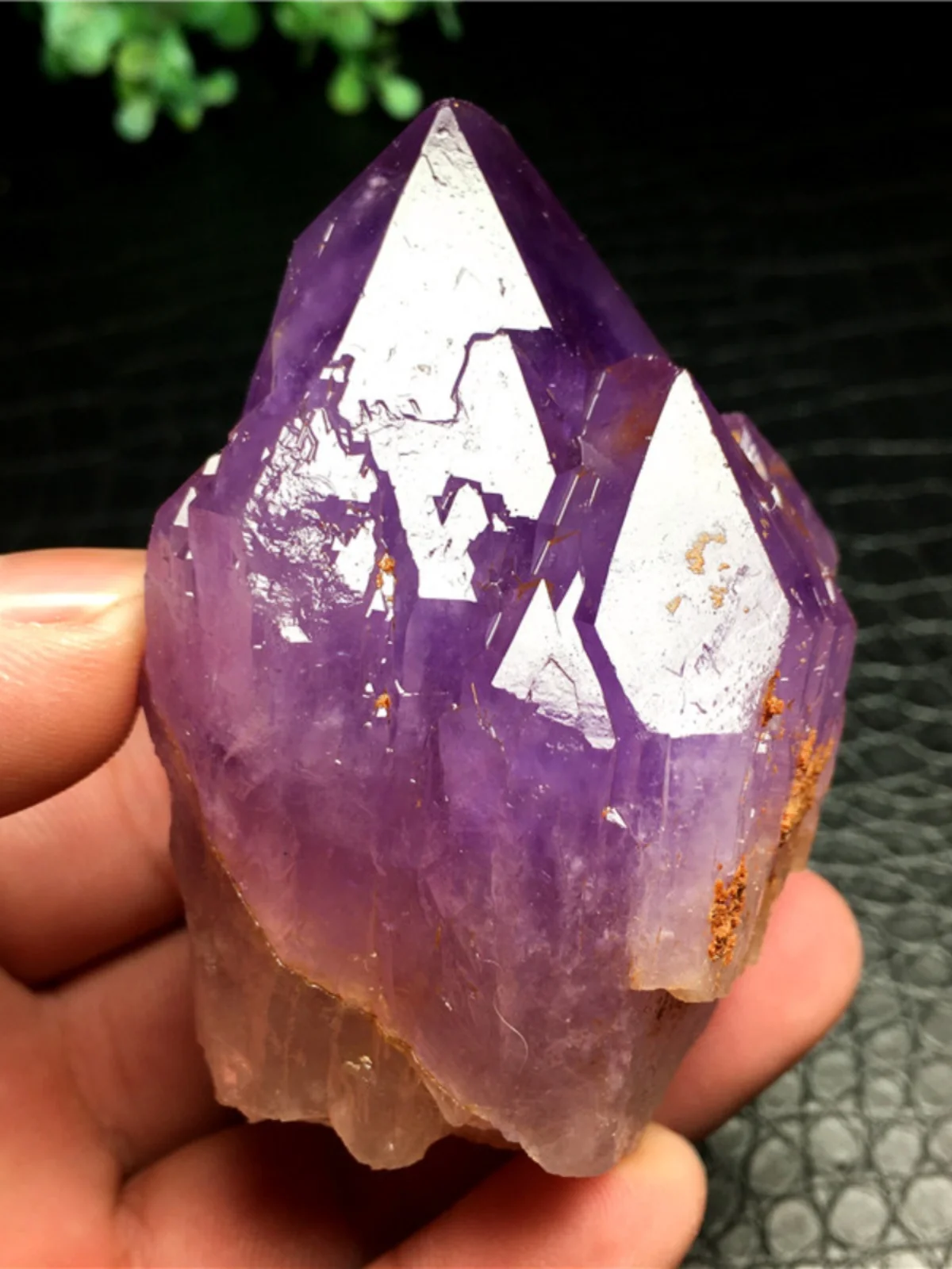 

l Bolivia Purple Quartz Crystal Cluster Specimen Home Decoration Large Size Crystal Column Bud Ornament Uniquen