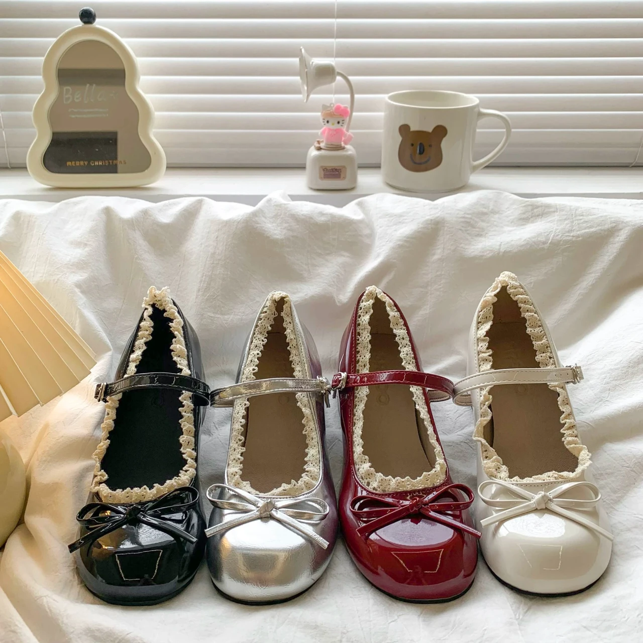 2026 New Women's Fashion Bow Decorated Shallow Mouth Mary Jane Shoes Spring Summer Simple Lace Trimmed Thick Heel Leather Shoes