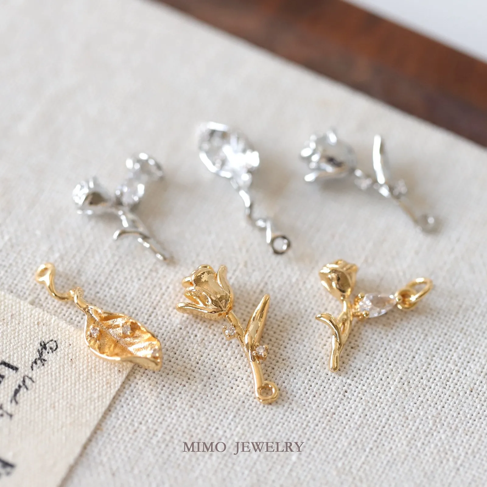 

Romantic Zircon Rose Blossoms Leaves Charms Pendant Supplies DIY Hand Brass Gold Plated Accessories